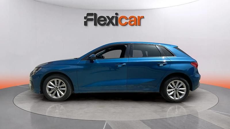 Käytetty Audi A3 Premium 111 HP (81 kW) 2023 Sininen Sedan