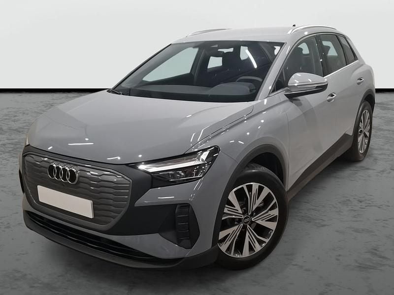 Usado Audi Q4 e-tron 125 kW (170 CV) 2025 Gris balasto SUV