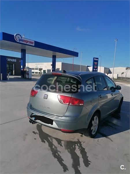 Gris / plata Usado 2007 Seat Altea XL Monovolumen | 5200 € (Un poco caro) - Imagen 1/4