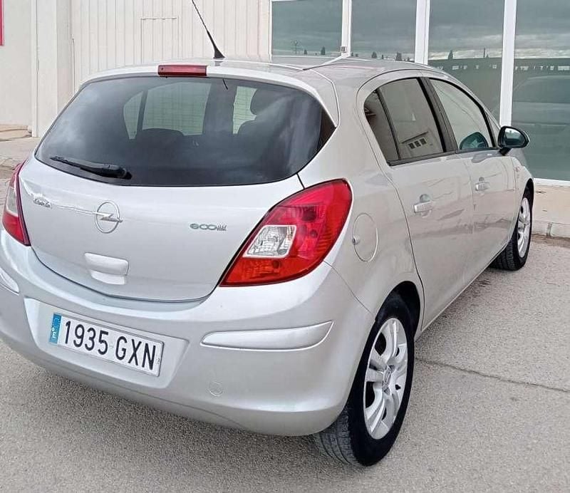 Usado Opel Corsa 95 HP (69 kW) 2010 Cinzento Citadino