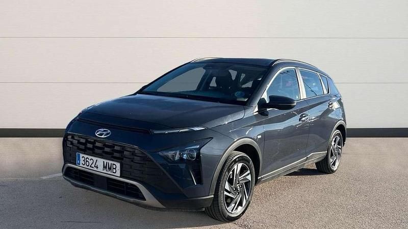 Usado Hyundai Bayon 101 CV (74 kW) 2023 Gris SUV