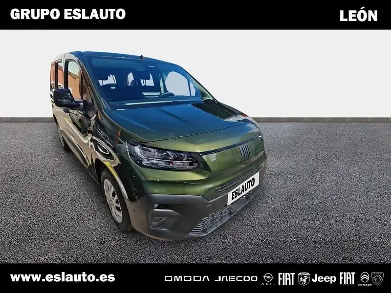 Nuevo Fiat Doblò 100 CV (73 kW) 2025 Verde Monovolumen