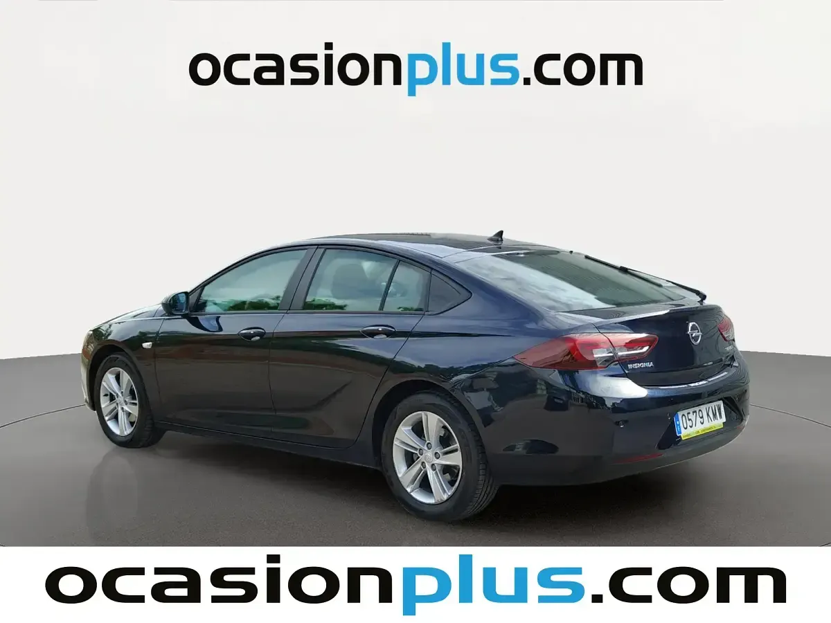 Usado Opel Insignia Selective 136 CV (100 kW) 2018 Azul Berlina