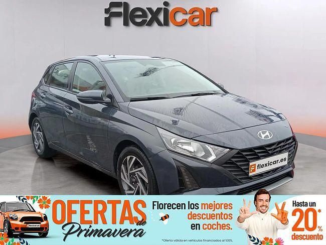 Usado Hyundai i20 84 CV (61 kW) 2024 Gris Utilitario