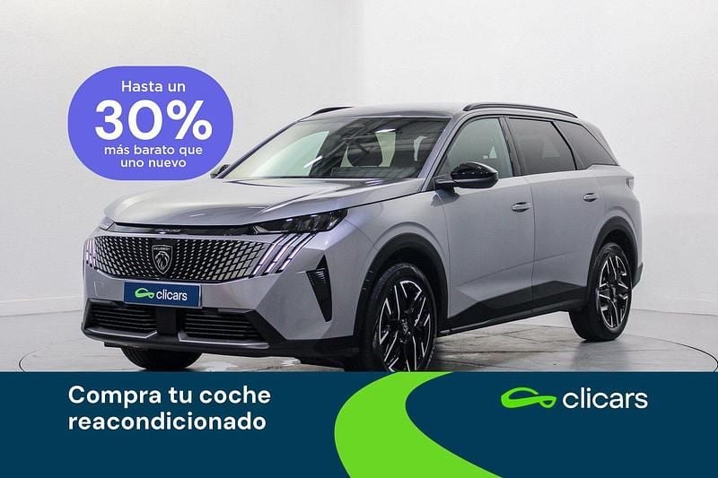 Usado Peugeot 5008 Allure 136 CV (100 kW) 2025 Gris / plata SUV