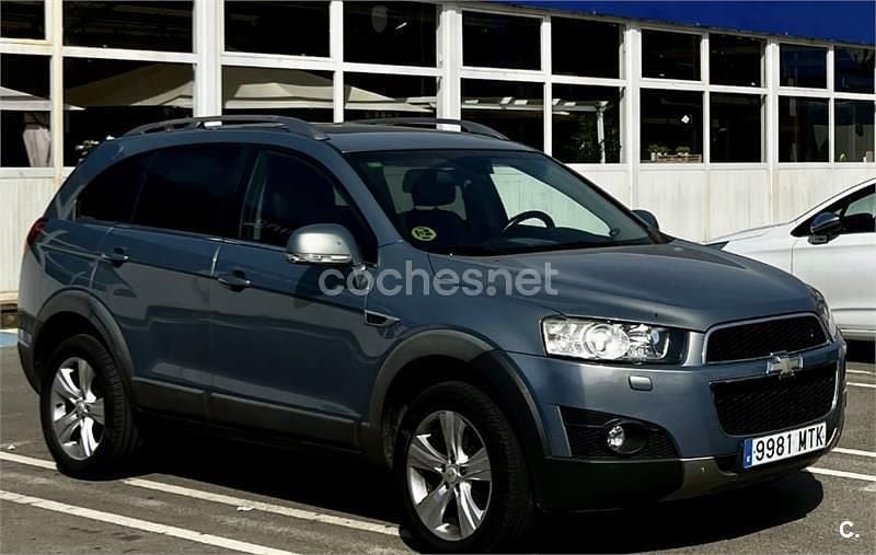 Gris / plata Usado 2012 Chevrolet Captiva LT SUV | 8200 € (Precio justo) - Imagen 1/1