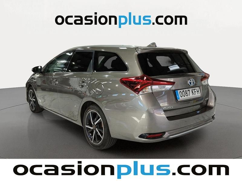 Usado Toyota Auris Edition 136 CV (100 kW) 2017 Gris Familiar