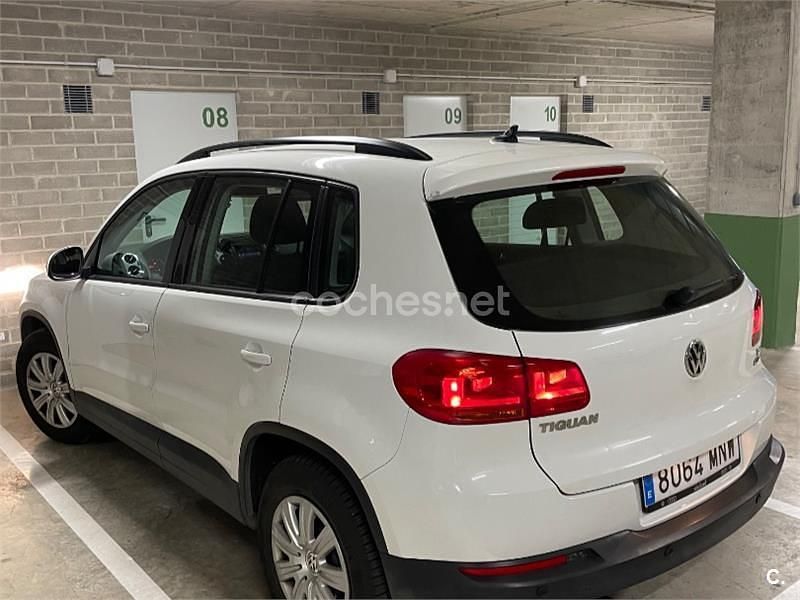 Usado VW Tiguan Edition 125 CV (91 kW) 2015 Blanco SUV