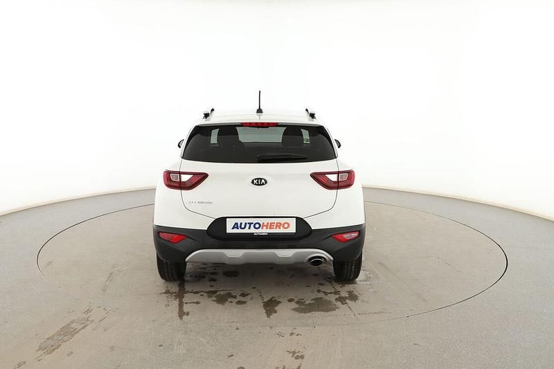 Usado Kia Stonic 85 CV (62 kW) 2017 Blanco SUV