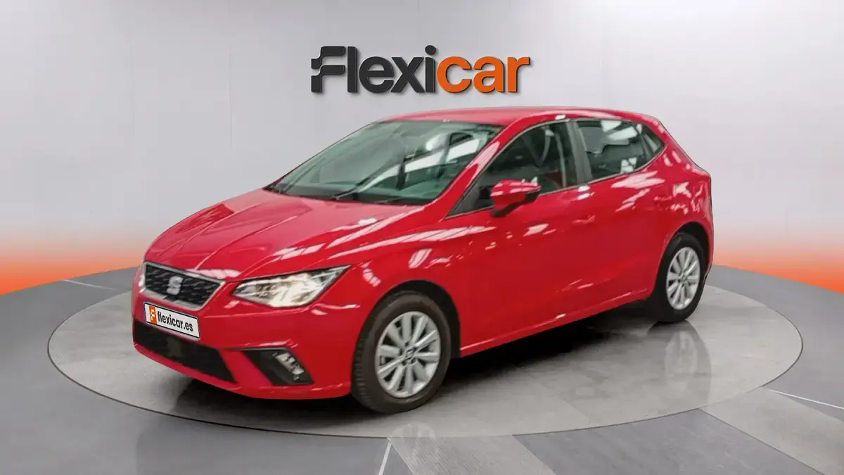 Usado Seat Ibiza Reference 95 CV (69 kW) 2019 Rojo Utilitario