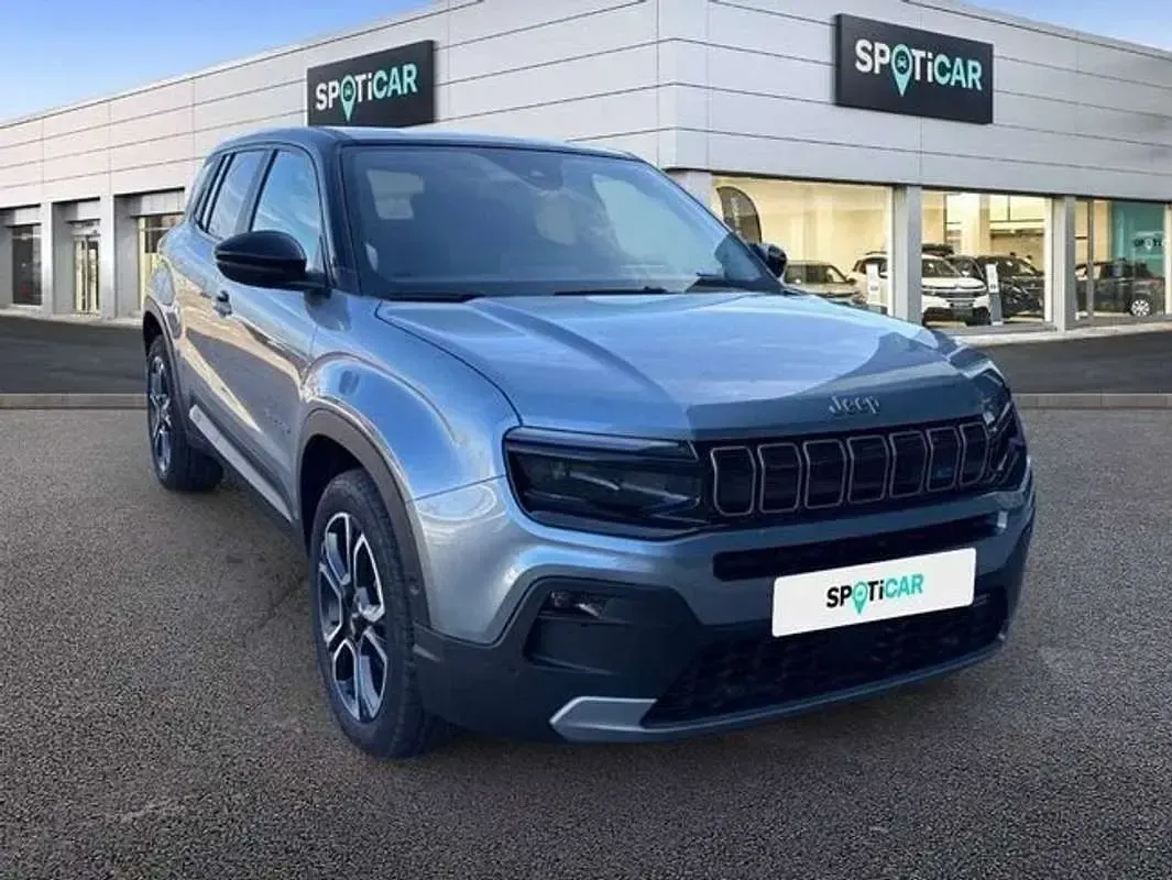 Usado Jeep Avenger EV Summit 114 kW (156 CV) 2024 Gris SUV
