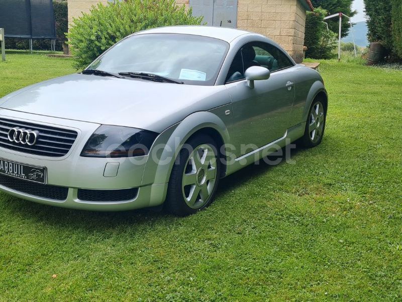Gris / plata Usado 2002 Audi TT Coupe | 8500 € (Precio justo) - Imagen 1/4