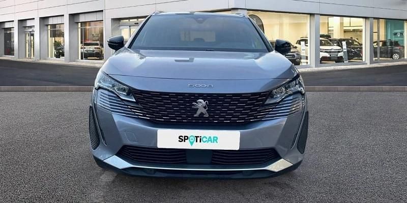 Usado Peugeot 5008 Allure 131 CV (96 kW) 2022 Gris SUV