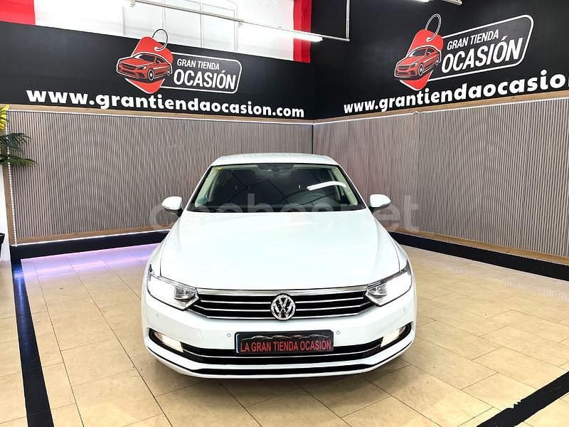 Usado VW Passat Advance 150 CV (110 kW) 2018 Blanco Berlina
