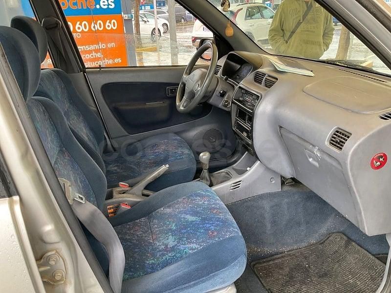 Usado Daihatsu Terios 83 CV (61 kW) 2000 Gris / plata SUV