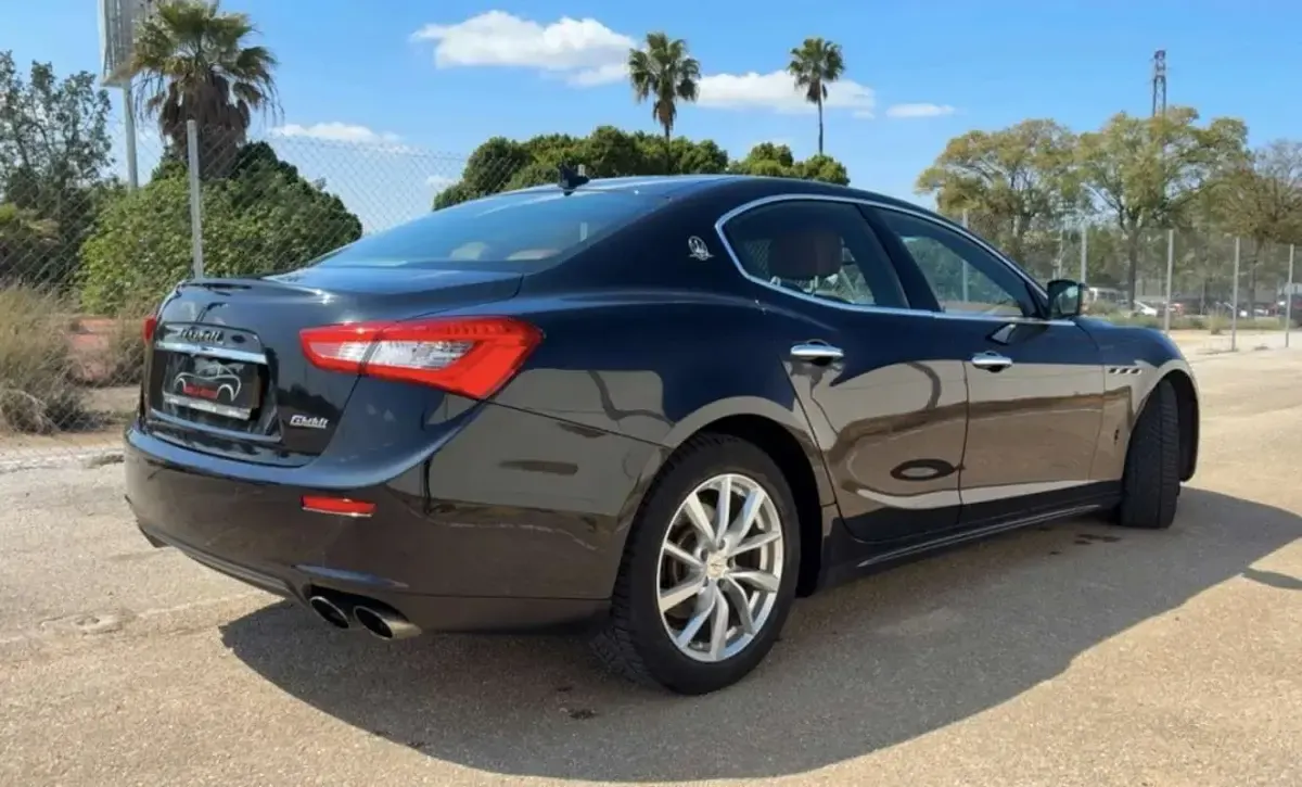 Usado Maserati Ghibli 275 CV (202 kW) 2015 Negro Berlina