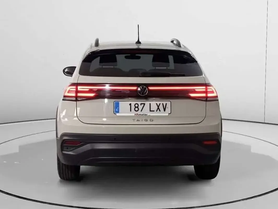 Usado VW Taigo Life 110 CV (80 kW) 2022 Beige SUV