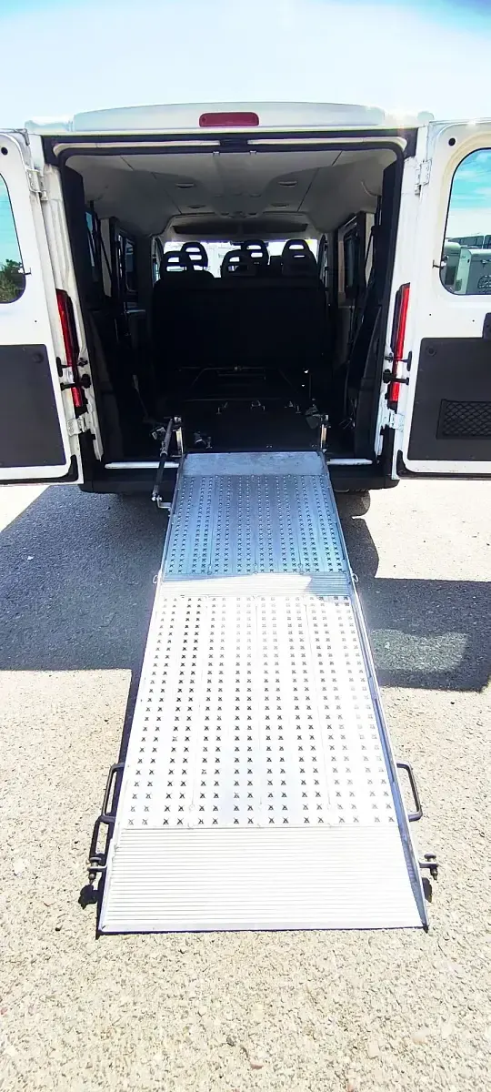 Usado Citroën Jumper 140 CV (102 kW) 2019 Blanco Monovolumen