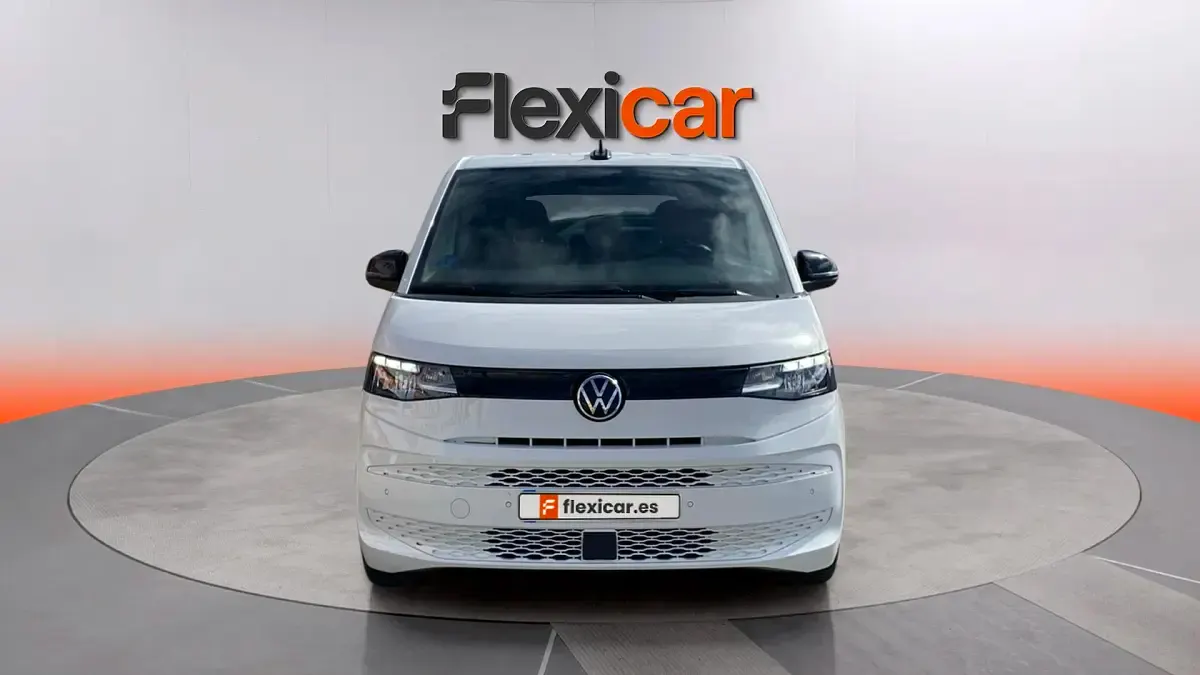 Usado VW Multivan 150 CV (110 kW) 2024 Blanco Monovolumen