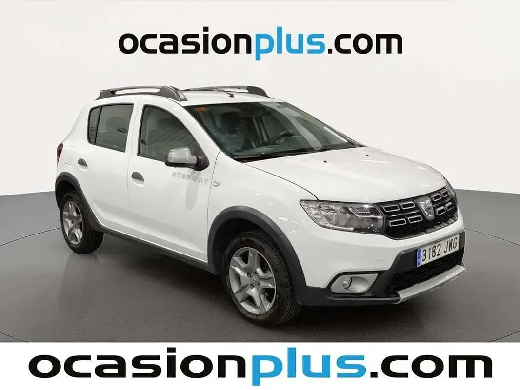 Usado Dacia Sandero Stepway Ambiance 90 CV (66 kW) 2017 Blanco Utilitario