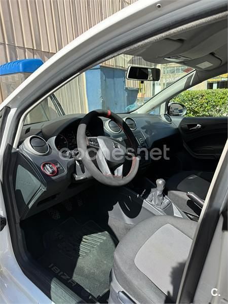 Usado Seat Ibiza CONNECT 90 HP (66 kW) 2017 Branco Sedan