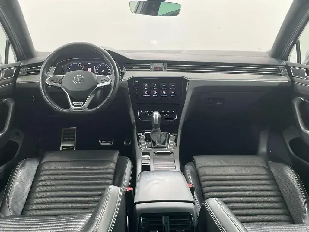 Usado VW Passat Alltrack 280 CV (205 kW) 2021 Gris Familiar