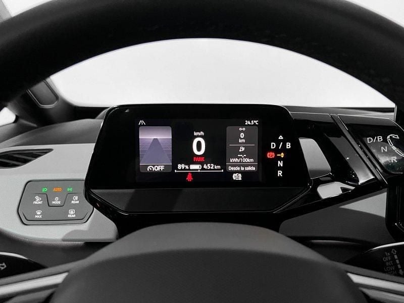 Usado VW ID.3 Pro 150 kW (204 CV) 2025 Blanco glaciar metalizado con techo negro Utilitario