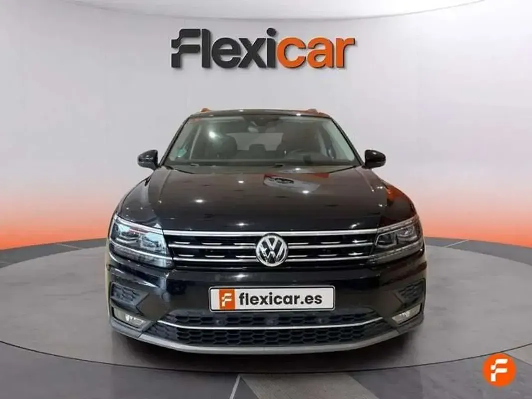 Usado VW Tiguan Sportline 190 CV (139 kW) 2019 Negro SUV