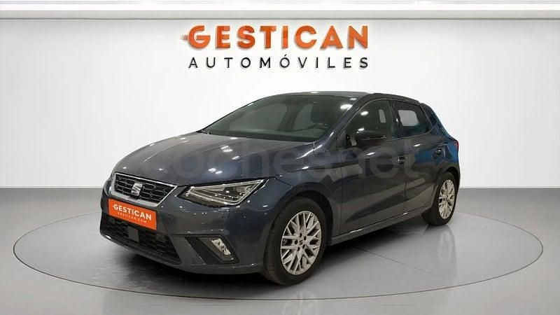 Usado Seat Ibiza FR 115 CV (84 kW) 2025 Gris / plata Utilitario