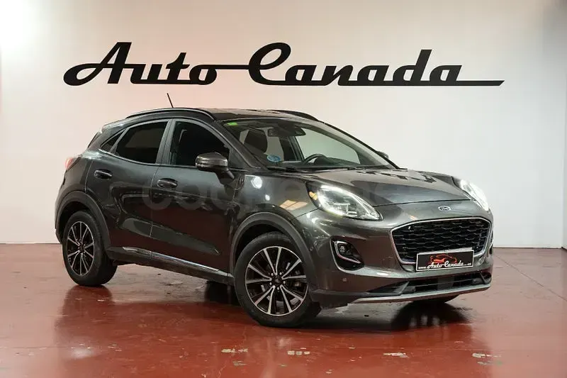 Usado Ford Puma Titanium 125 CV (91 kW) 2022 Gris / plata SUV