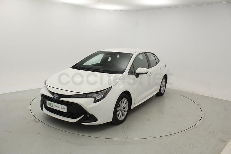 Usado Toyota Corolla Active 140 CV (102 kW) 2024 Blanco Berlina
