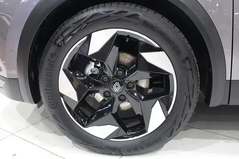 Nuevo Renault Captur Techno 90 CV (66 kW) 2026 Gris SUV