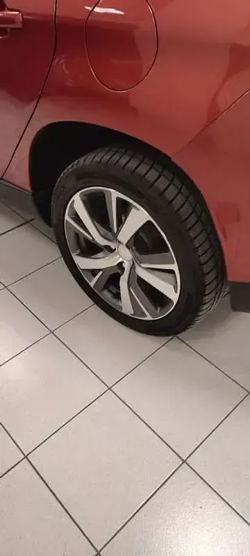 Usado Peugeot 2008 Allure 114 CV (83 kW) 2014 Naranja SUV