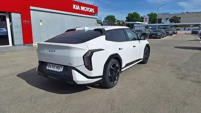 Usado Kia EV4 GT-Line 150 kW (204 CV) 2025 Blanco Berlina