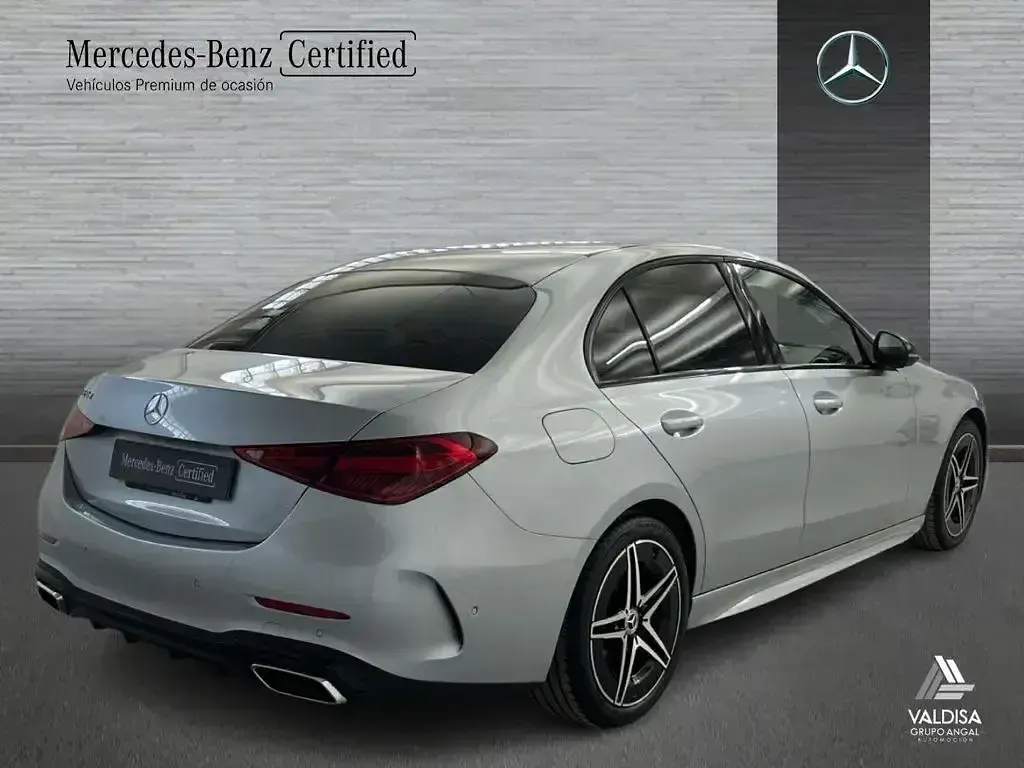 Usado Mercedes C220 200 CV (147 kW) 2025 Gris Berlina