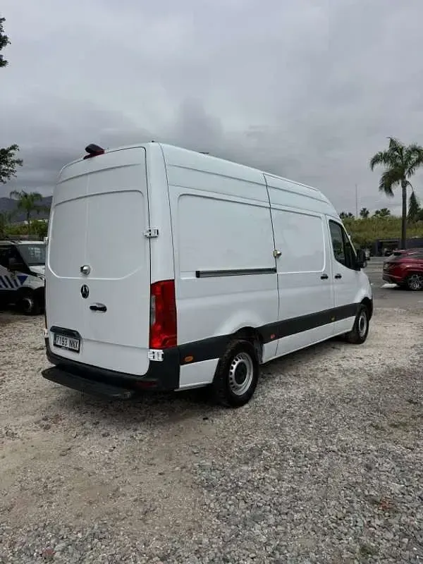 Usado Mercedes Sprinter 143 CV (105 kW) 2021 Blanco Van