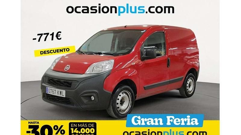 Rojo Usado 2019 Fiat Fiorino Monovolumen | 7446 € (Buen precio) - Imagen 1/4
