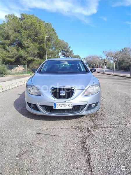 Käytetty Seat Leon Reference 105 HP (77 kW) 2007 Harmaa Viistoperä