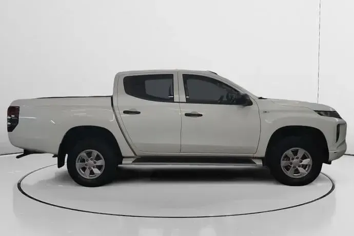 Usado Mitsubishi L200 150 CV (110 kW) 2021 Pickup/Camioneta