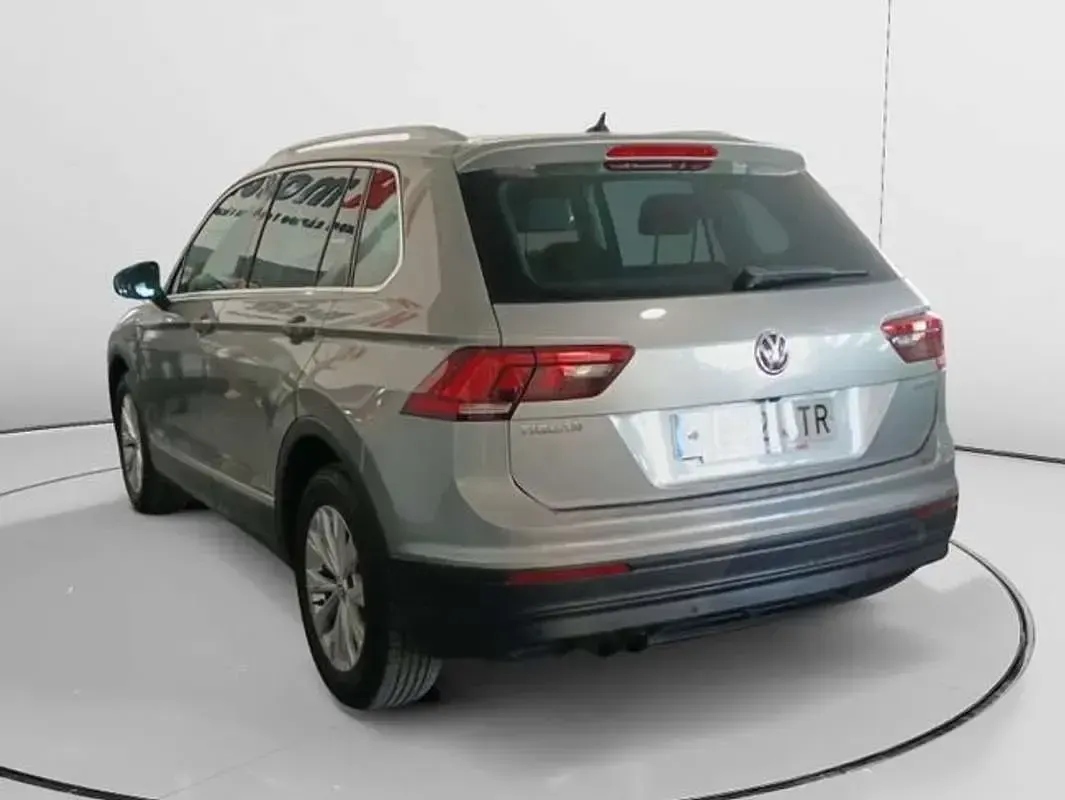 Usado VW Tiguan Advance 151 CV (111 kW) 2016 Gris SUV