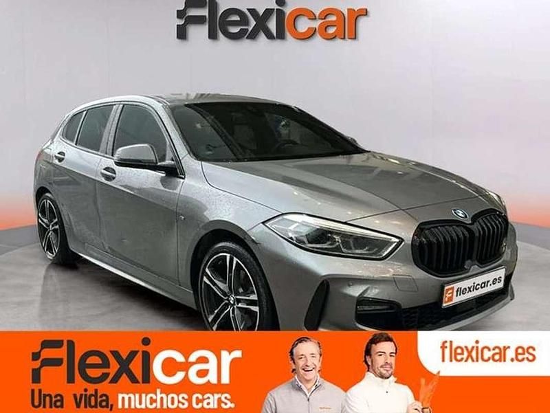 Gris Usado 2024 BMW 118 Utilitario | 25.990 € (Precio justo) - Imagen 1/4