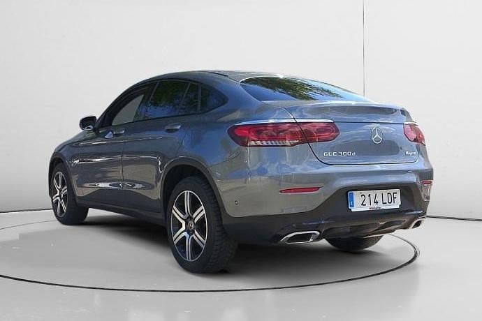 Usado Mercedes GLC300 245 CV (180 kW) 2019 Coupe