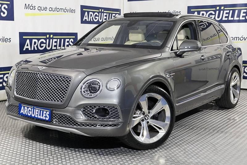 Usado Bentley Bentayga Mulliner 608 CV (447 kW) 2017 Gris metalizado SUV