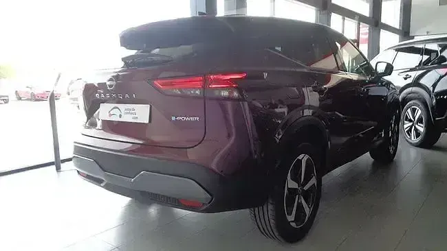 Usado Nissan Qashqai N-Connecta 190 CV (139 kW) 2023 Rojo SUV