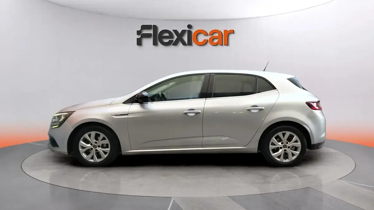 Usado Renault Mégane Business 140 CV (102 kW) 2020 Gris Berlina