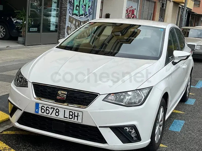 Usado Seat Ibiza Style 95 CV (69 kW) 2019 Blanco Utilitario