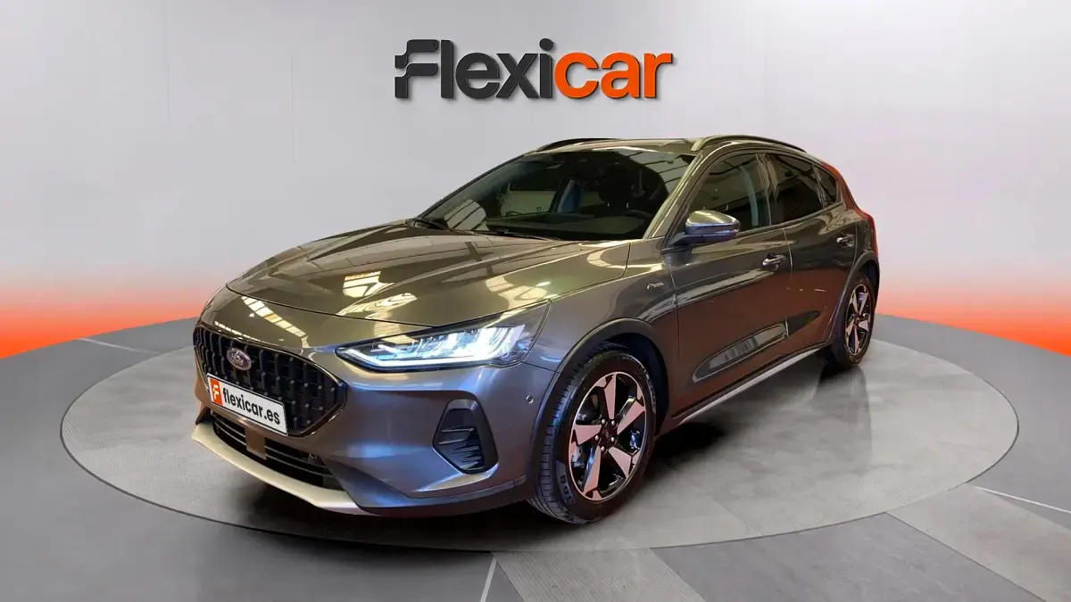 Usado Ford Focus ST-Line 155 CV (114 kW) 2024 Gris Berlina