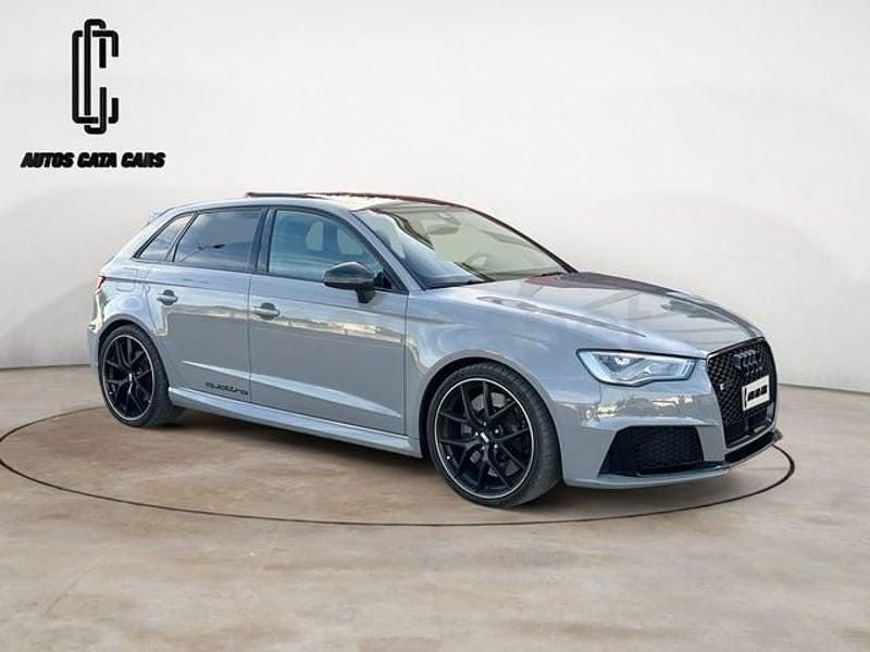 Usado Audi RS3 367 CV (269 kW) 2016 Gris / plata Berlina