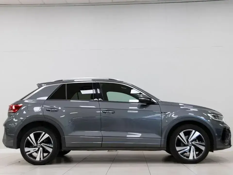 Usado VW T-Roc R-line 150 CV (110 kW) 2022 Gris SUV