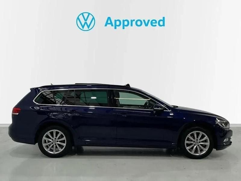 Begagnad VW Passat Advance 120 HK (88 kW) 2018 Blå Kombi